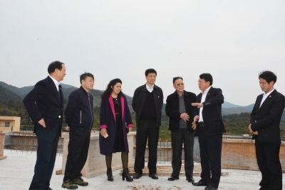 春暖花開季 擼袖奮戰(zhàn)時——江西省關(guān)工委、吉安市委、江西省國土廳、遂川縣班子領(lǐng)導(dǎo) 調(diào)研遂川堅基礦業(yè)提純項目生產(chǎn)情況
